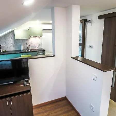 Апартаменты White 2 *