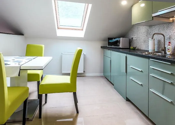 アパート White 2